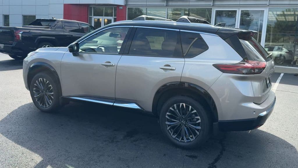 New 2026 Nissan Rogue Platinum - photo - 3