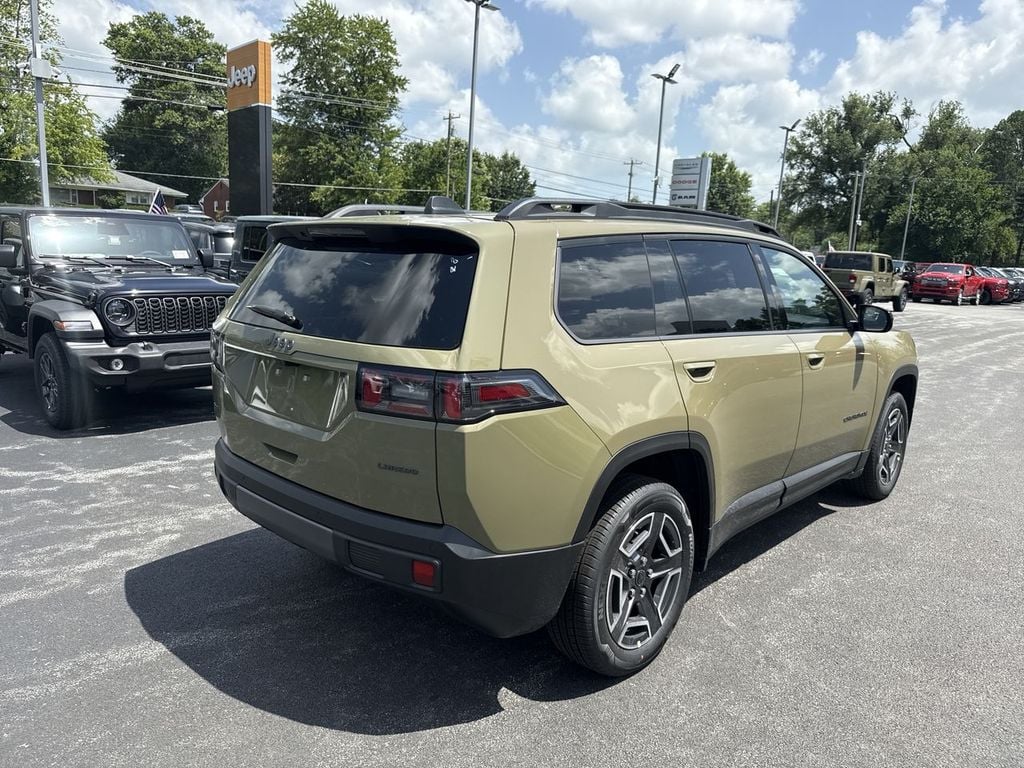 New 2026 Jeep Cherokee Laredo - photo - 12