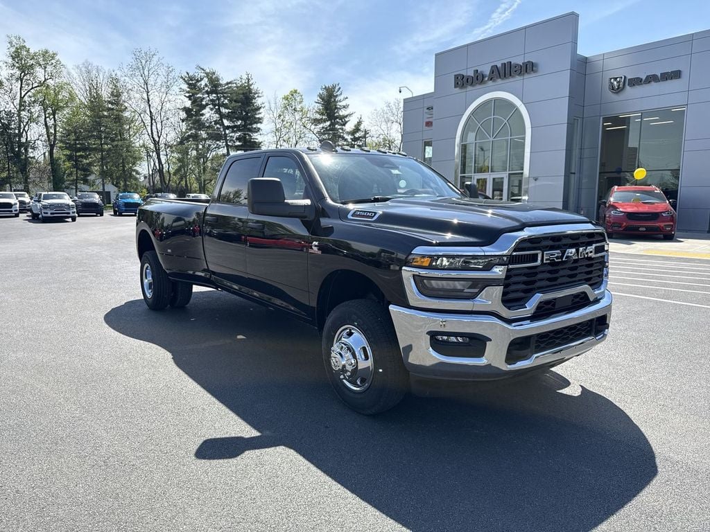 New 2026 Ram 3500 Tradesman - photo - 14