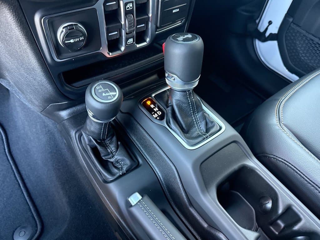 New 2027 Jeep Wrangler Sahara - photo - 15