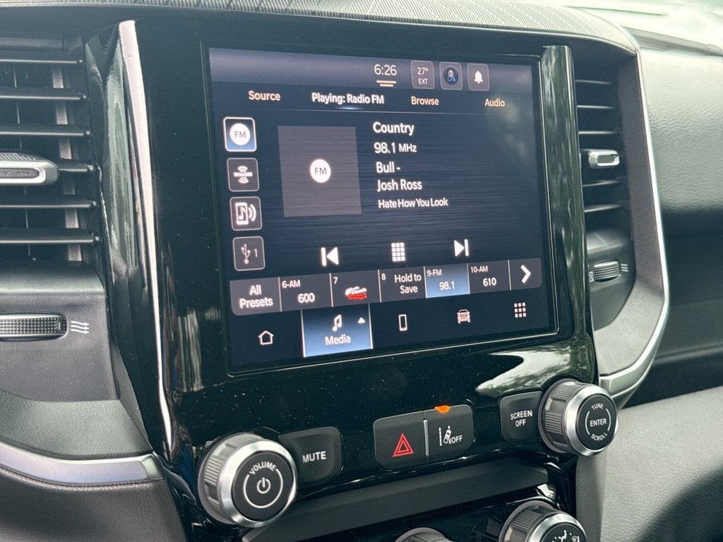 New 2026 Ram 1500 Express - photo - 26