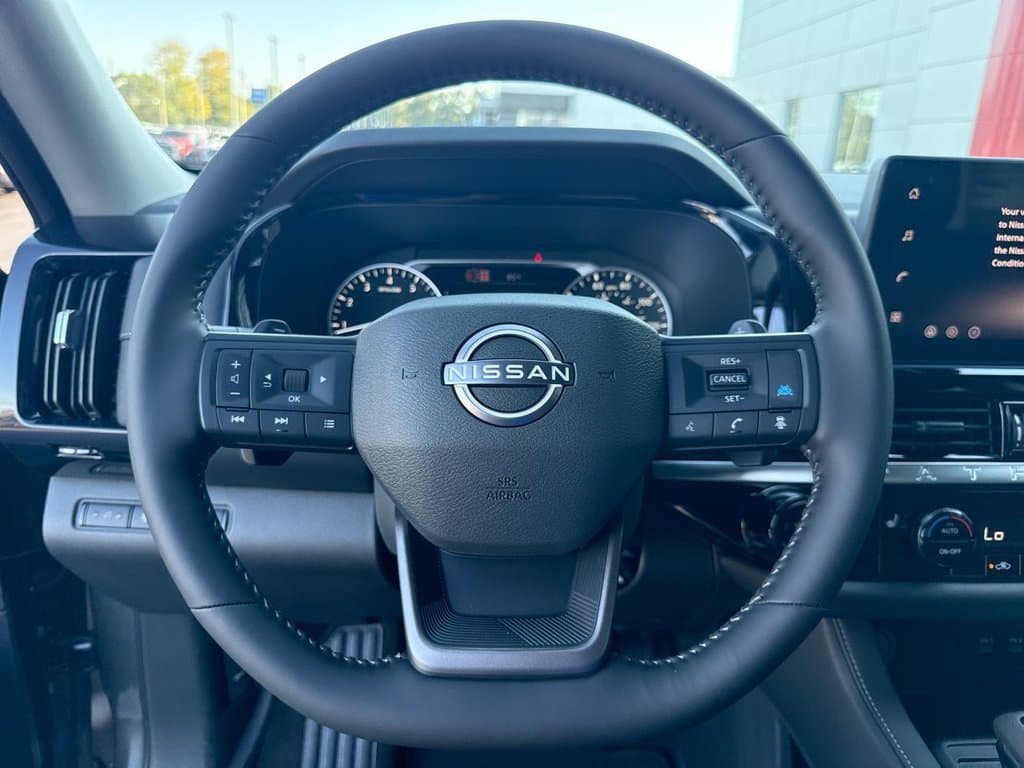 New 2026 Nissan Pathfinder SV - photo - 24