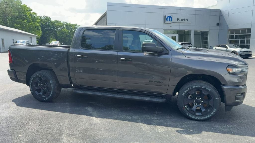 New 2026 Ram 1500 Express - photo - 7