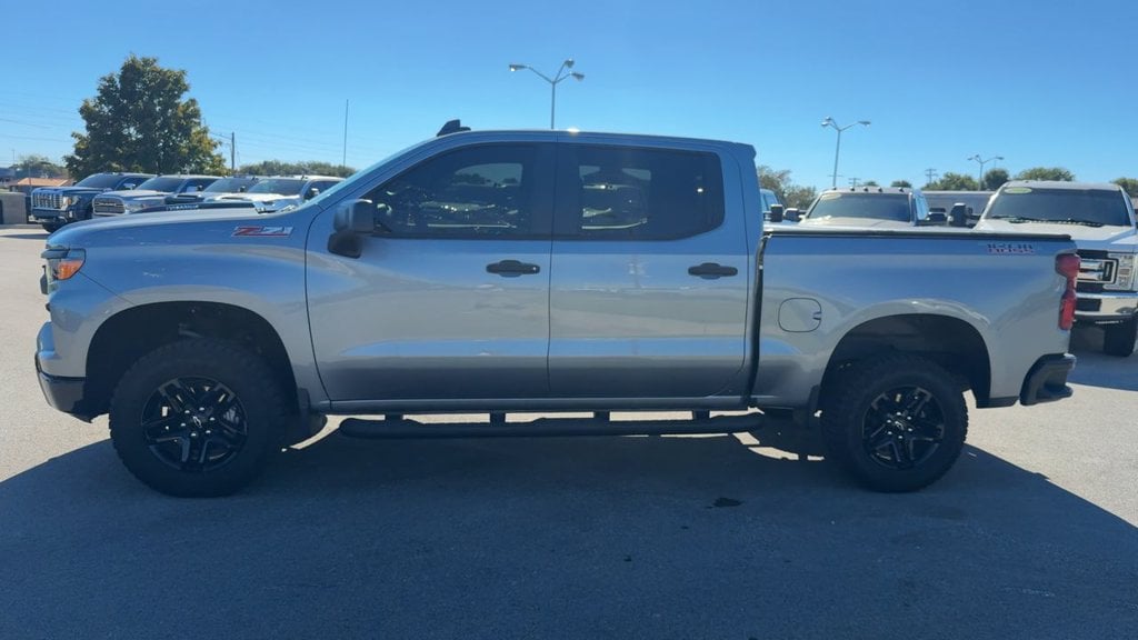 Pre-Owned 2025 Chevrolet Silverado 1500 Custom Trail Boss - photo - 2