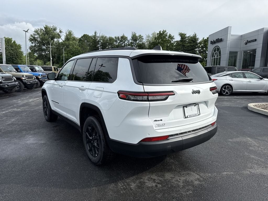 New 2026 Jeep Grand Cherokee L Altitude - photo - 11