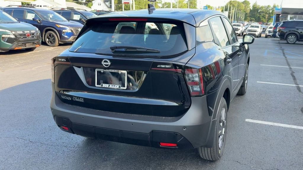 New 2026 Nissan Kicks S - photo - 5