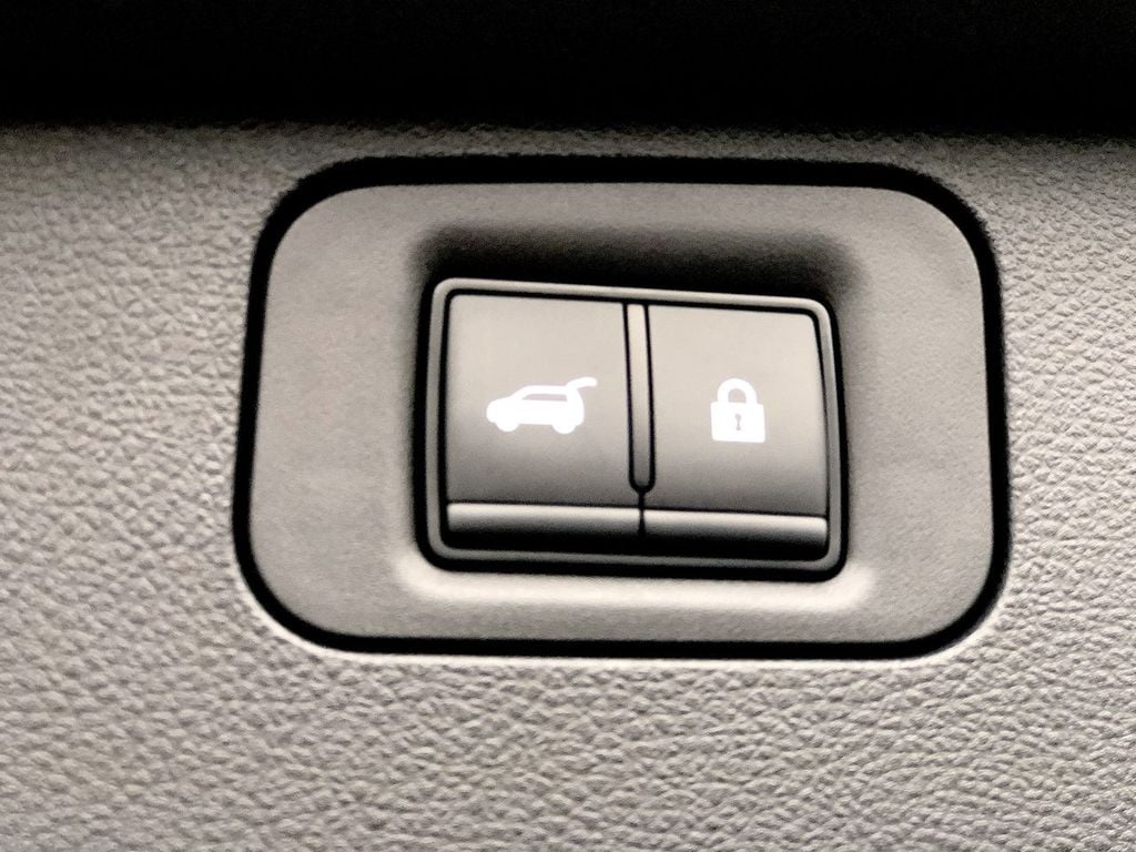 New 2026 Nissan Armada PRO-4X - photo - 17