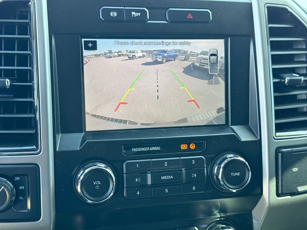 Pre-Owned 2019 Ford F-250SD Lariat - photo - 19