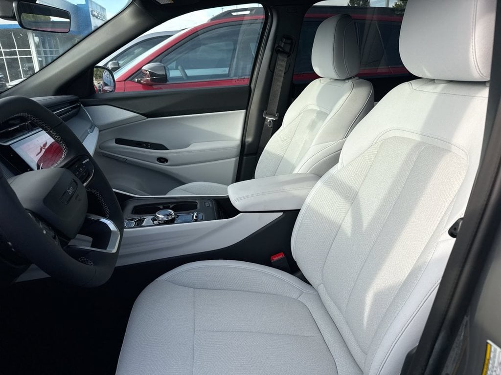 New 2026 Jeep Cherokee Laredo - photo - 20