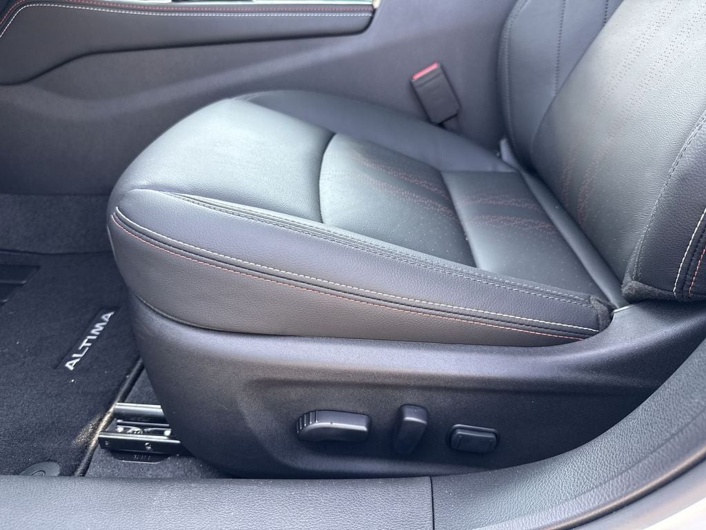 New 2026 Nissan Altima 2.5 SR - photo - 21
