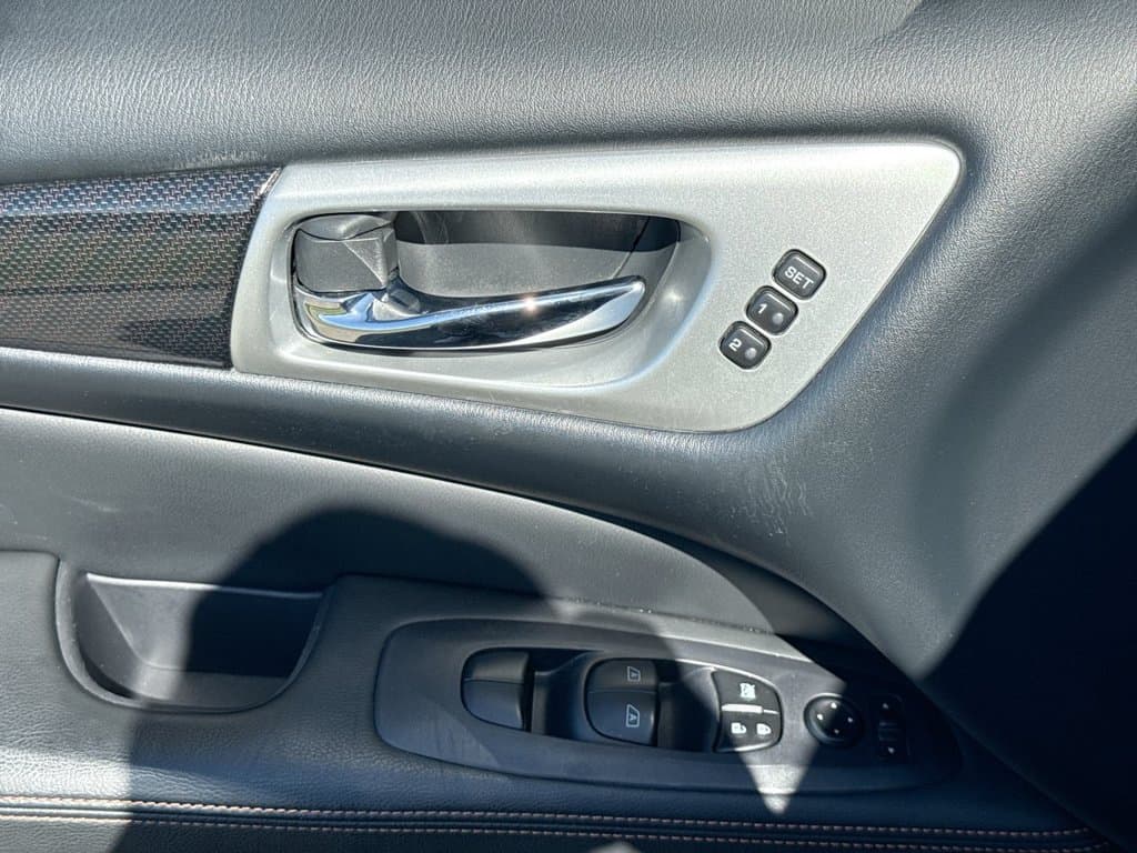 Pre-Owned 2020 Nissan Pathfinder SL - photo - 13