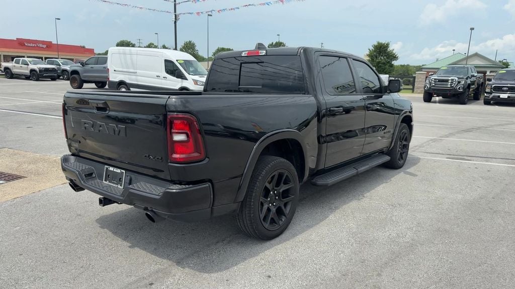 Pre-Owned 2025 Ram 1500 Laramie - photo - 5