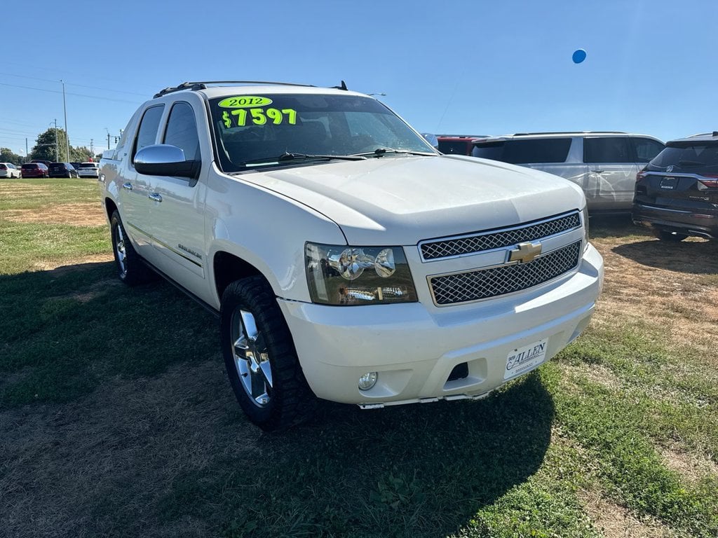 Pre-Owned 2012 Chevrolet Avalanche 1500 LTZ - photo - 6