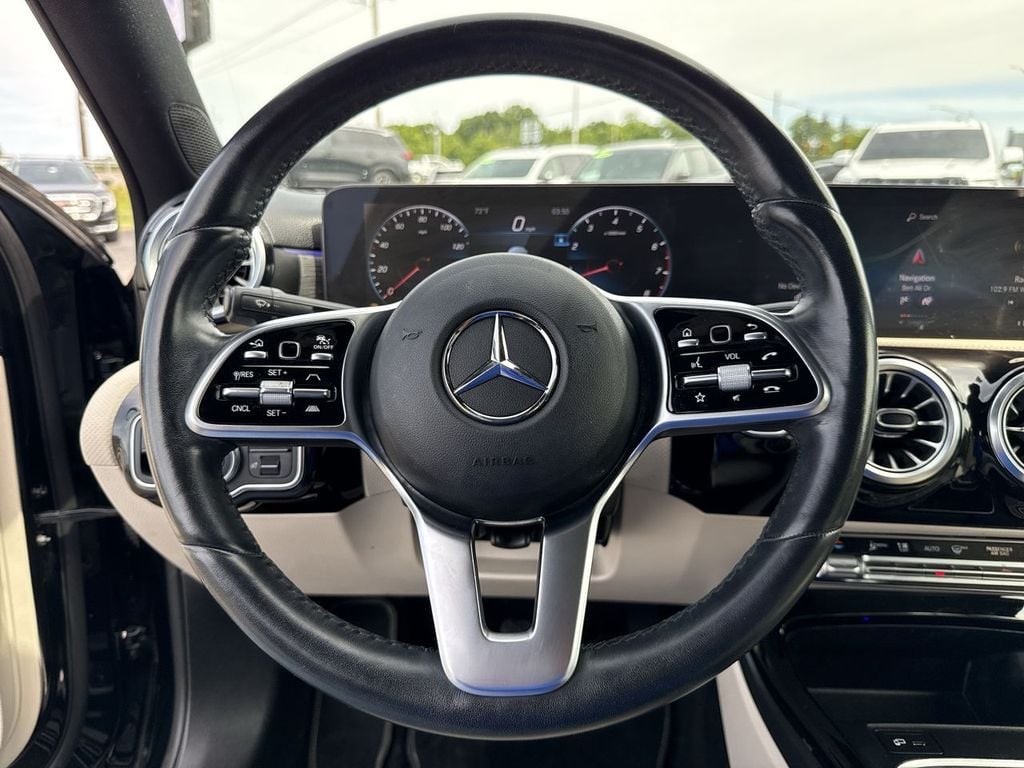 Pre-Owned 2022 Mercedes-Benz A-Class A 220 - photo - 22