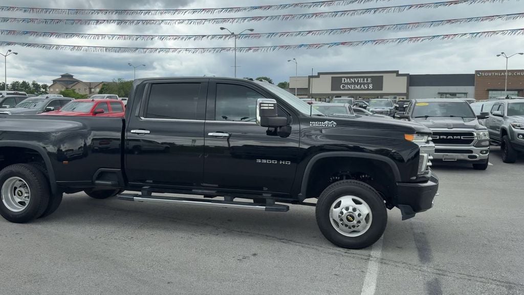 Pre-Owned 2023 Chevrolet Silverado 3500HD High Country - photo - 7