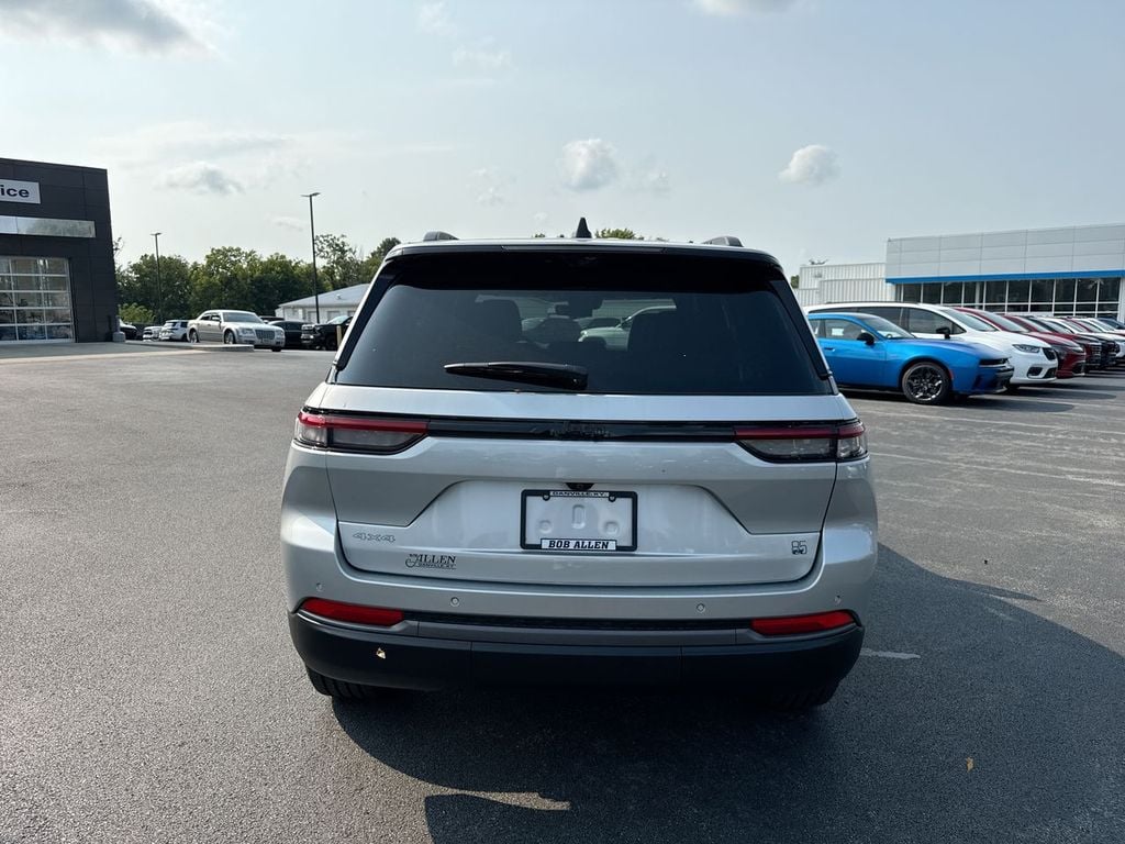 New 2026 Jeep Grand Cherokee - photo - 18