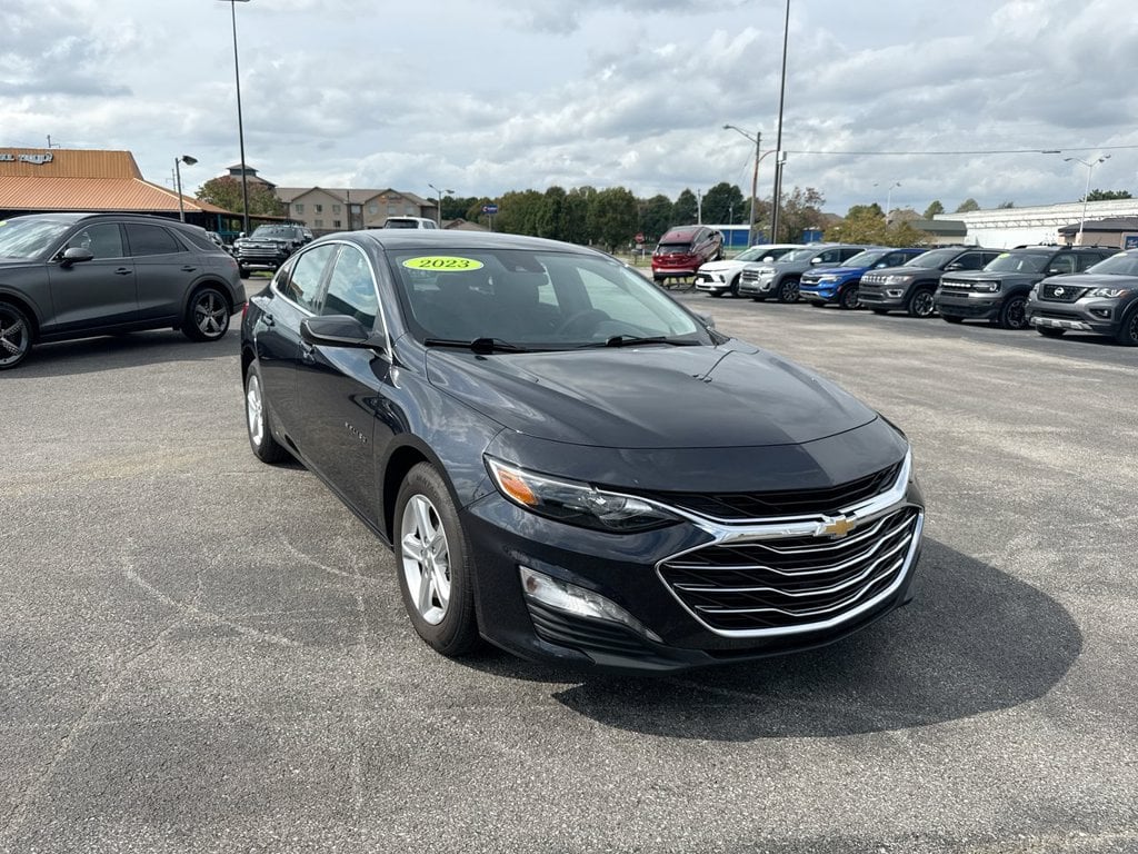 Pre-Owned 2023 Chevrolet Malibu LT - photo - 14