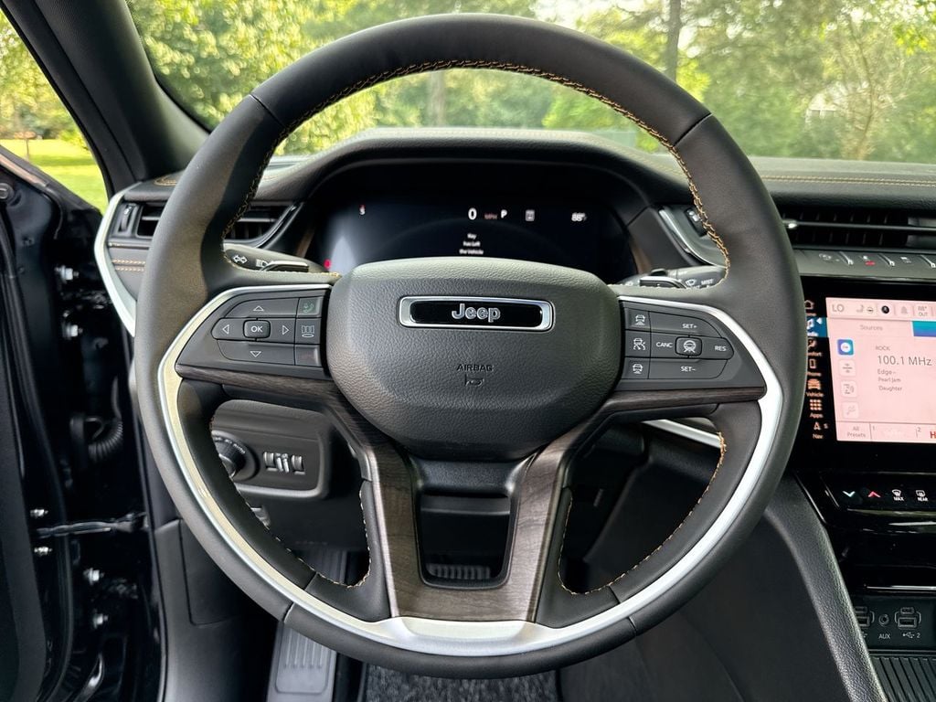 New 2026 Jeep Grand Cherokee - photo - 23