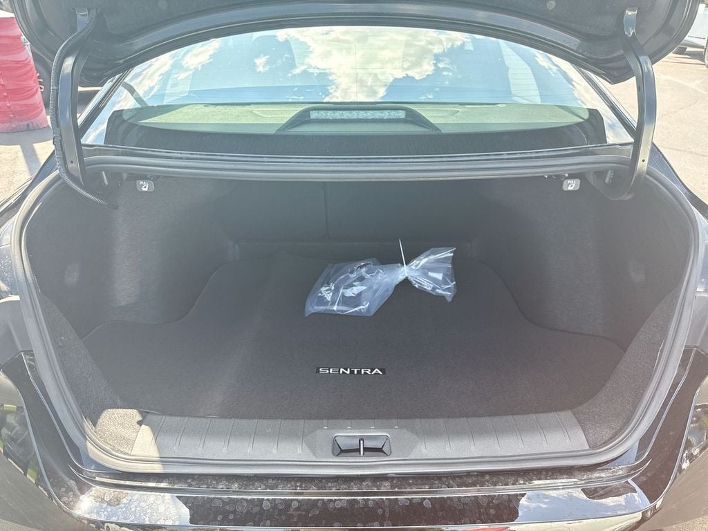 New 2027 Nissan Sentra SV - photo - 16