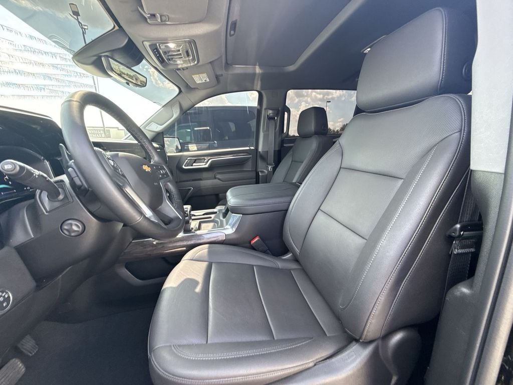 Pre-Owned 2026 Chevrolet Silverado 1500 LTZ - photo - 20