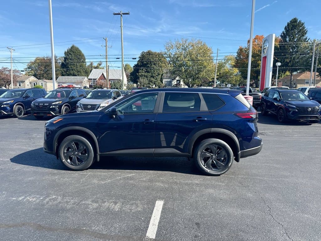 New 2026 Nissan Rogue SV - photo - 10