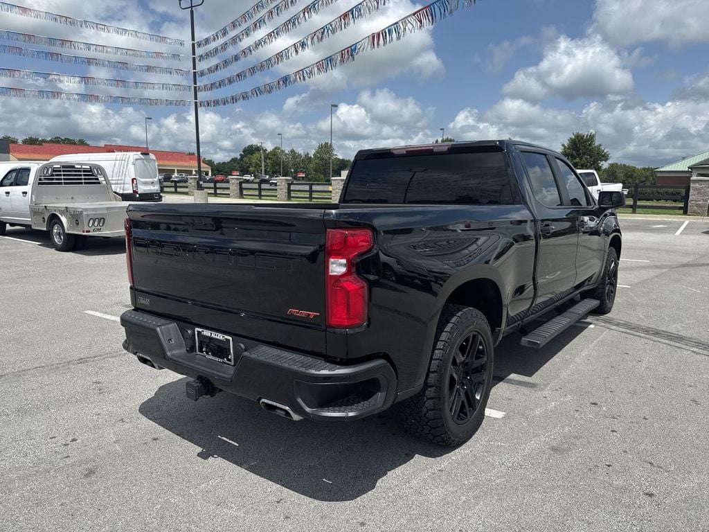 Pre-Owned 2022 Chevrolet Silverado 1500 RST - photo - 12