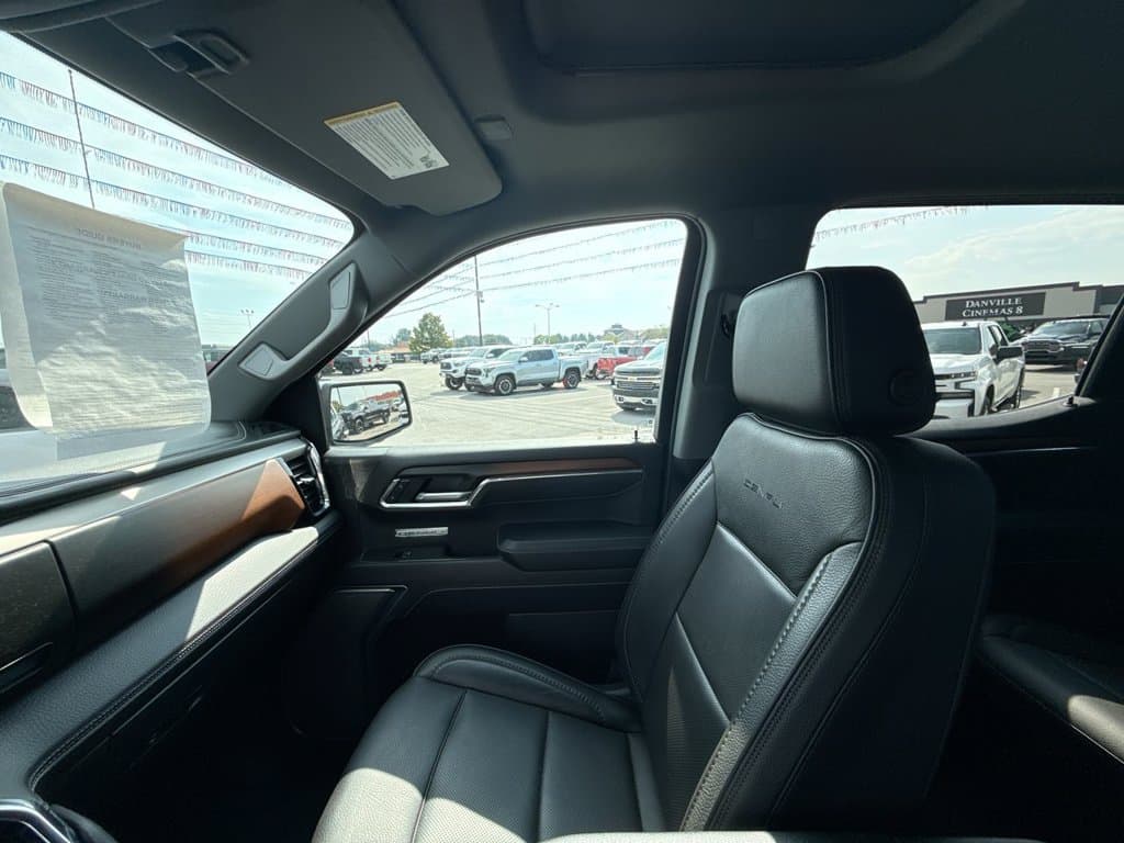 Pre-Owned 2025 GMC Sierra 1500 Denali - photo - 30