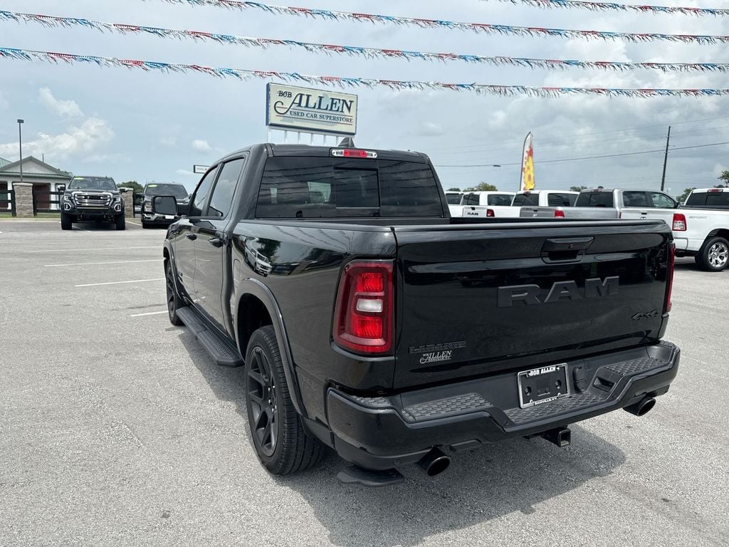 Pre-Owned 2025 Ram 1500 Laramie - photo - 11