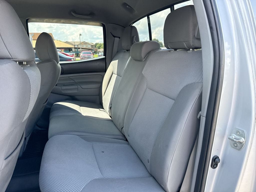 Pre-Owned 2012 Toyota Tacoma Base - photo - 10