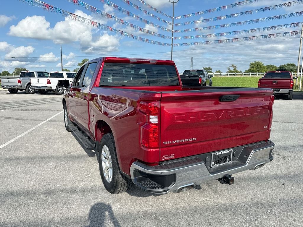 Pre-Owned 2024 Chevrolet Silverado 1500 LT - photo - 11