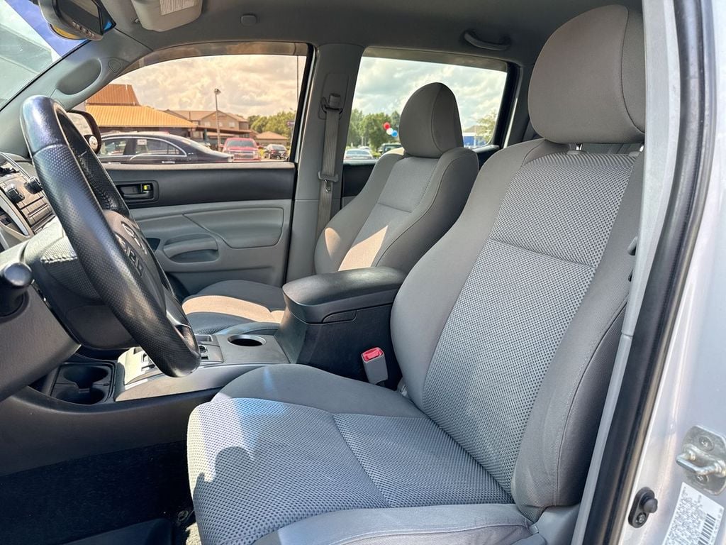 Pre-Owned 2012 Toyota Tacoma Base - photo - 12