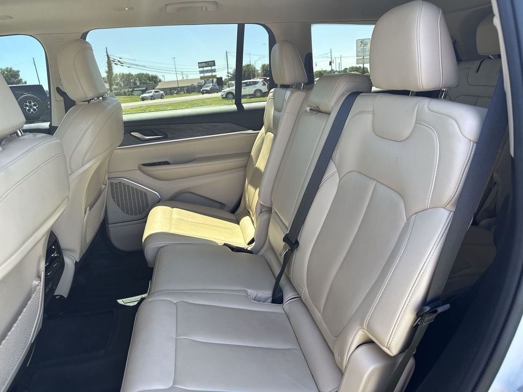 Pre-Owned 2022 Jeep Grand Cherokee L Limited - photo - 20