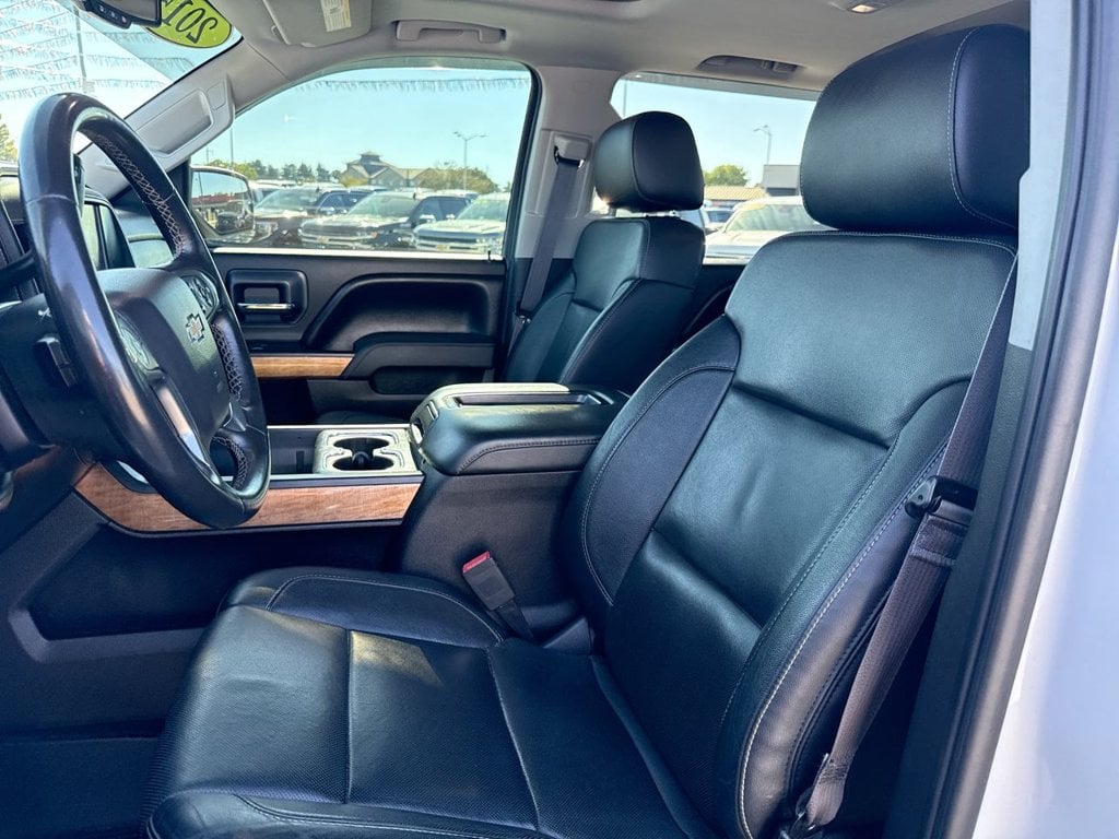 Pre-Owned 2015 Chevrolet Silverado 1500 LTZ - photo - 12