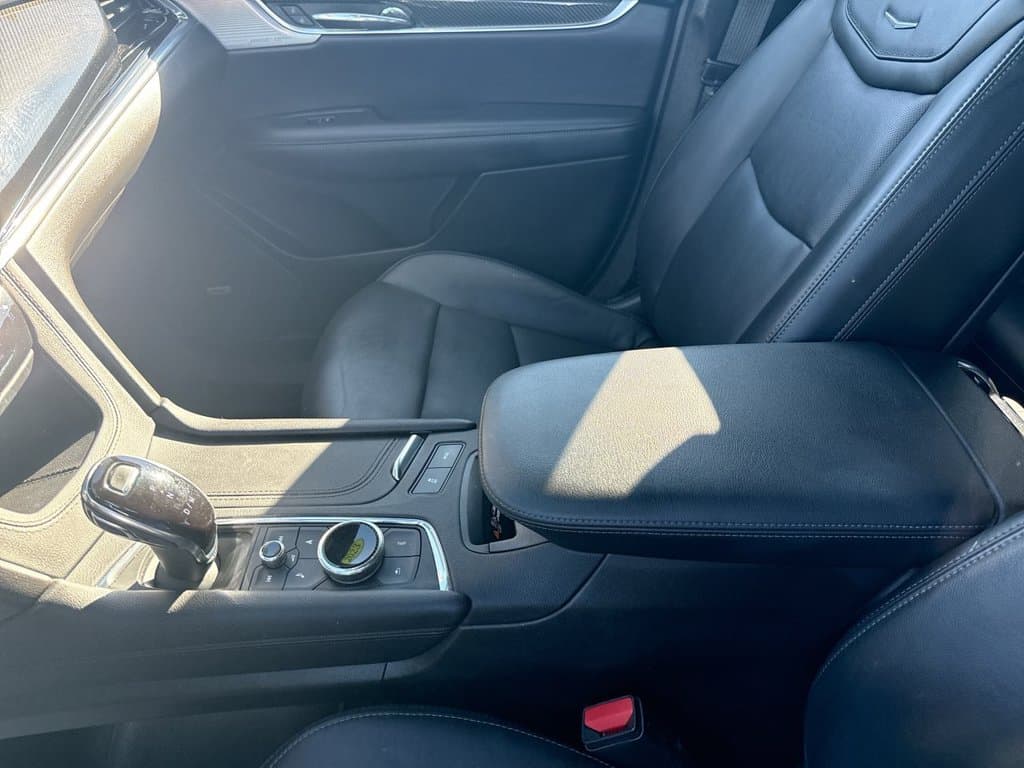 Pre-Owned 2023 Cadillac XT6 Sport - photo - 26