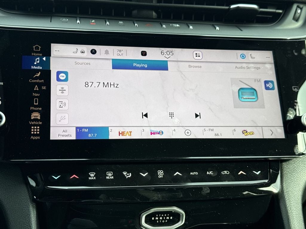 New 2026 Jeep Grand Cherokee L Altitude - photo - 28