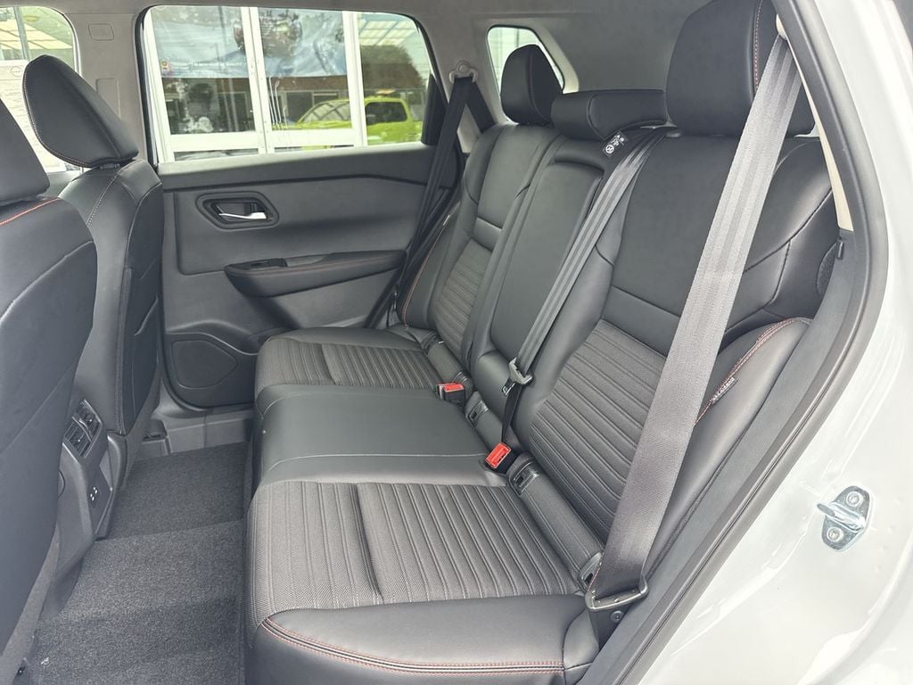 New 2026 Nissan Rogue Rock Creek - photo - 19