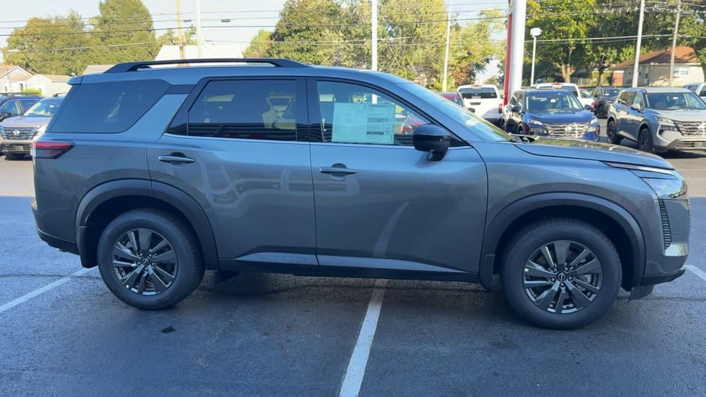 New 2026 Nissan Pathfinder SV - photo - 7