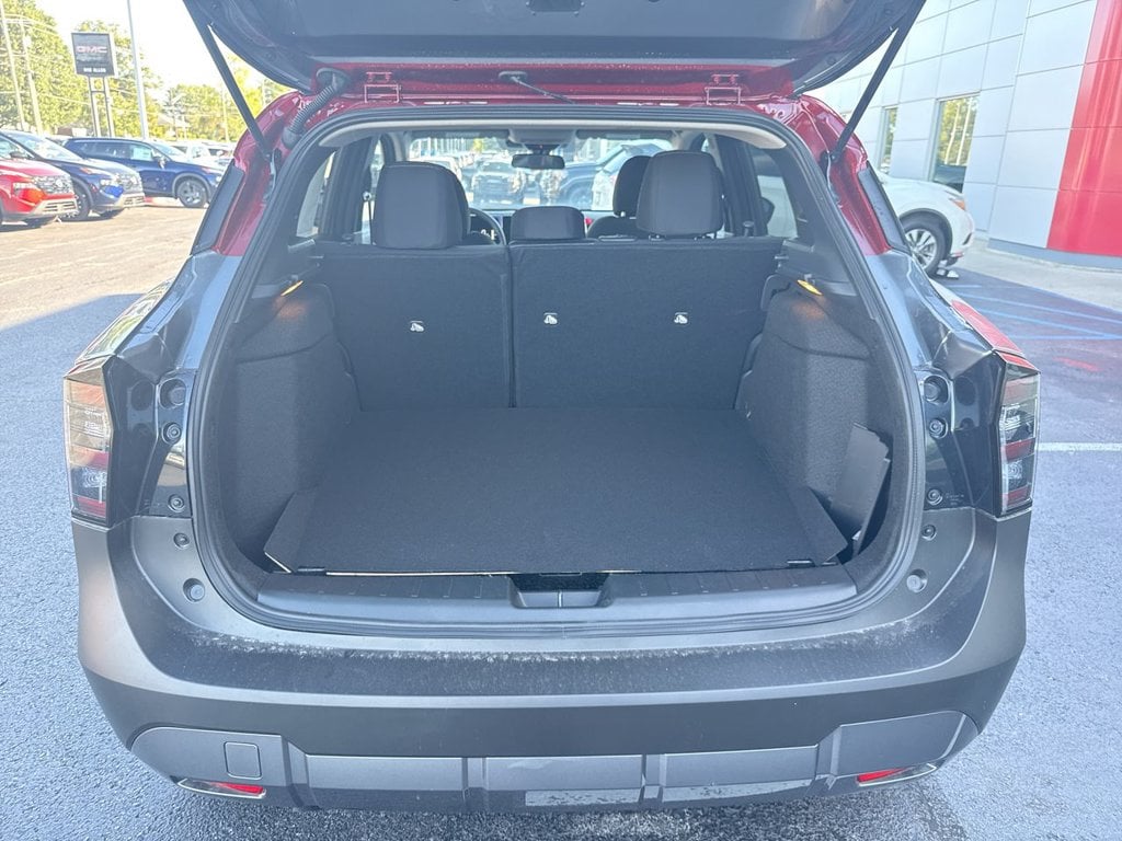 New 2027 Nissan Kicks SV - photo - 16