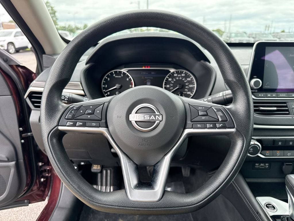 Pre-Owned 2023 Nissan Altima 2.5 SV - photo - 22