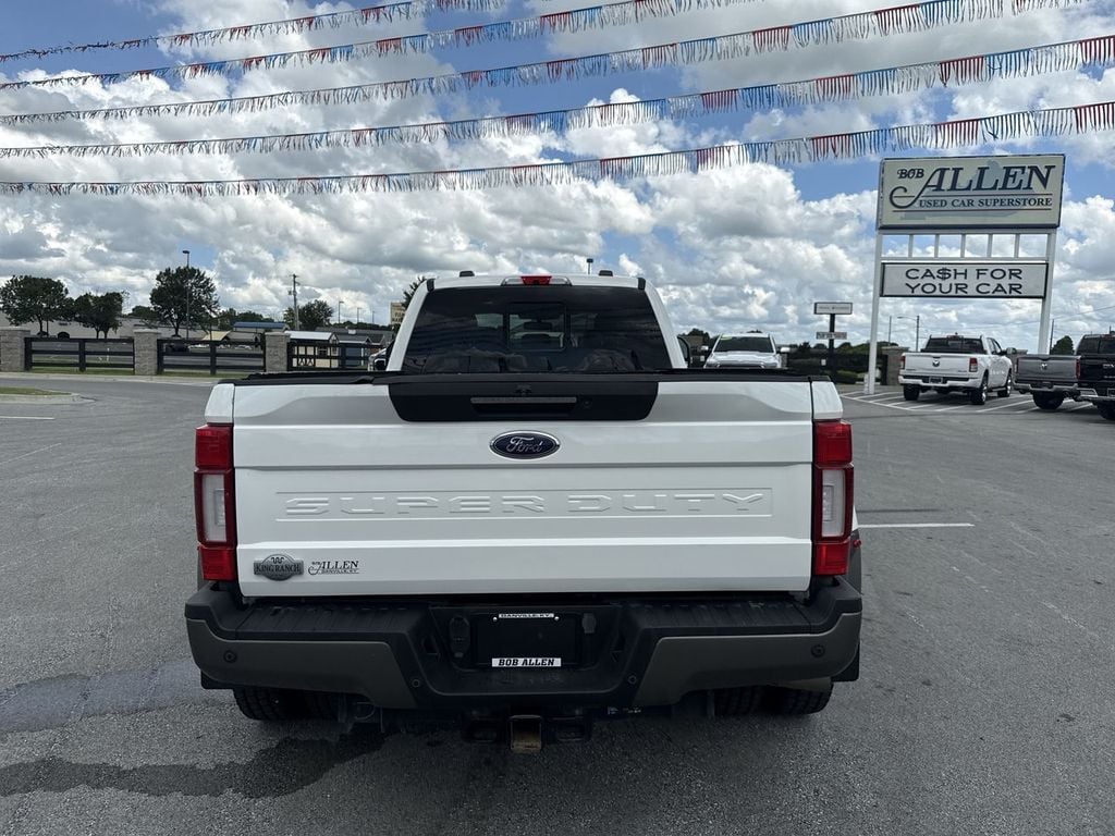 Pre-Owned 2022 Ford F-450SD King Ranch - photo - 17