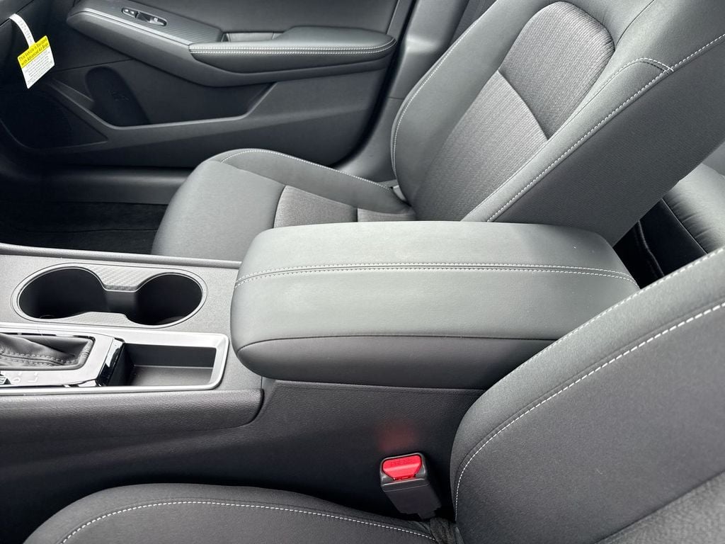 New 2026 Nissan Altima 2.5 SV - photo - 24