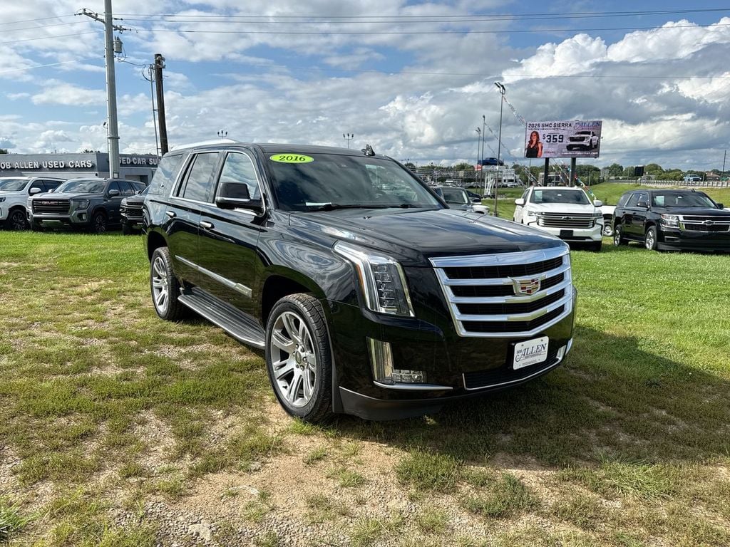 Pre-Owned 2016 Cadillac Escalade Luxury - photo - 14
