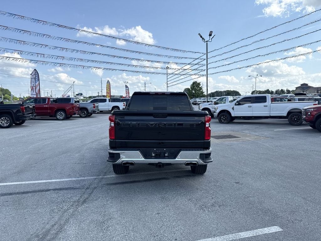 Pre-Owned 2026 Chevrolet Silverado 1500 LTZ - photo - 17