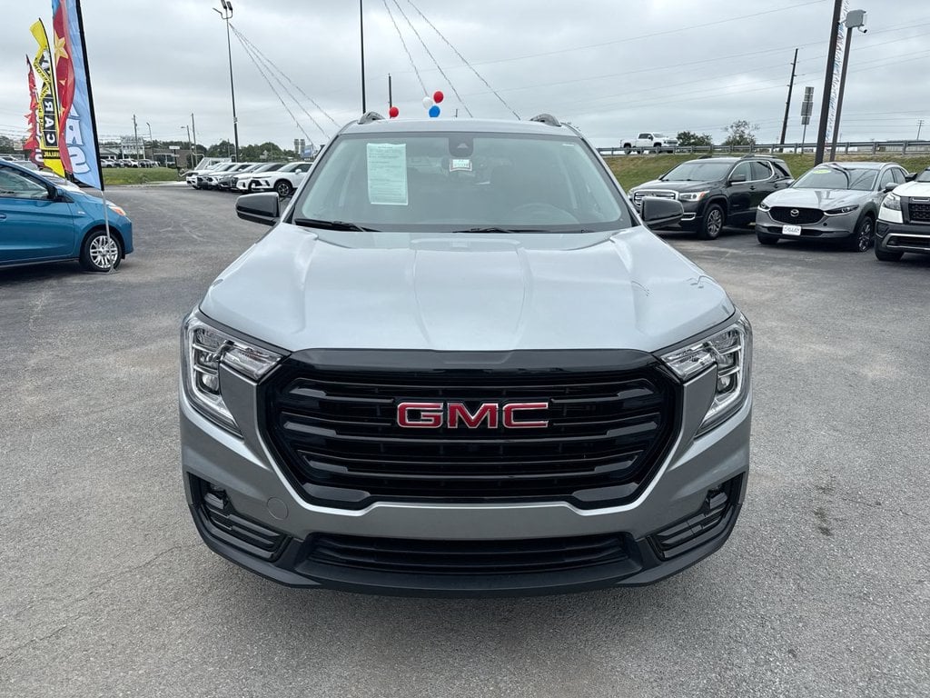 Pre-Owned 2024 GMC Terrain SLT - photo - 15