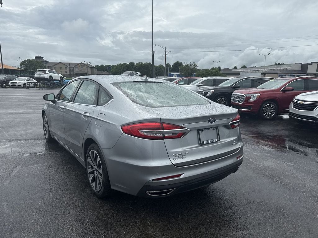 Pre-Owned 2020 Ford Fusion SE - photo - 11