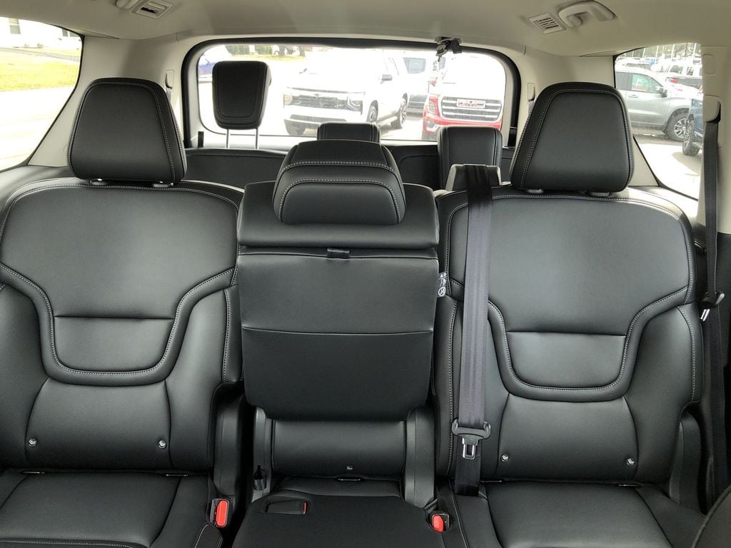 New 2026 Nissan Armada SV - photo - 19
