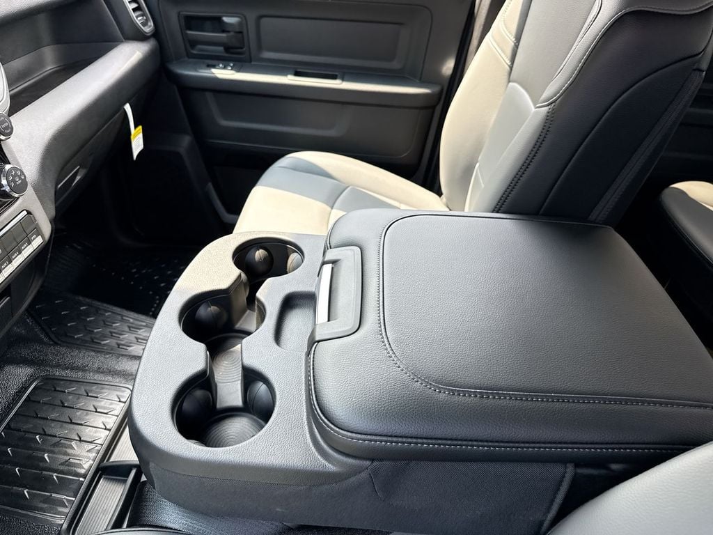 New 2026 Ram 4500HD Tradesman - photo - 23