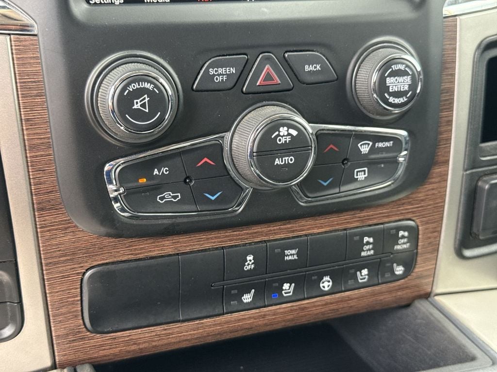 Pre-Owned 2018 Ram 1500 Laramie - photo - 21