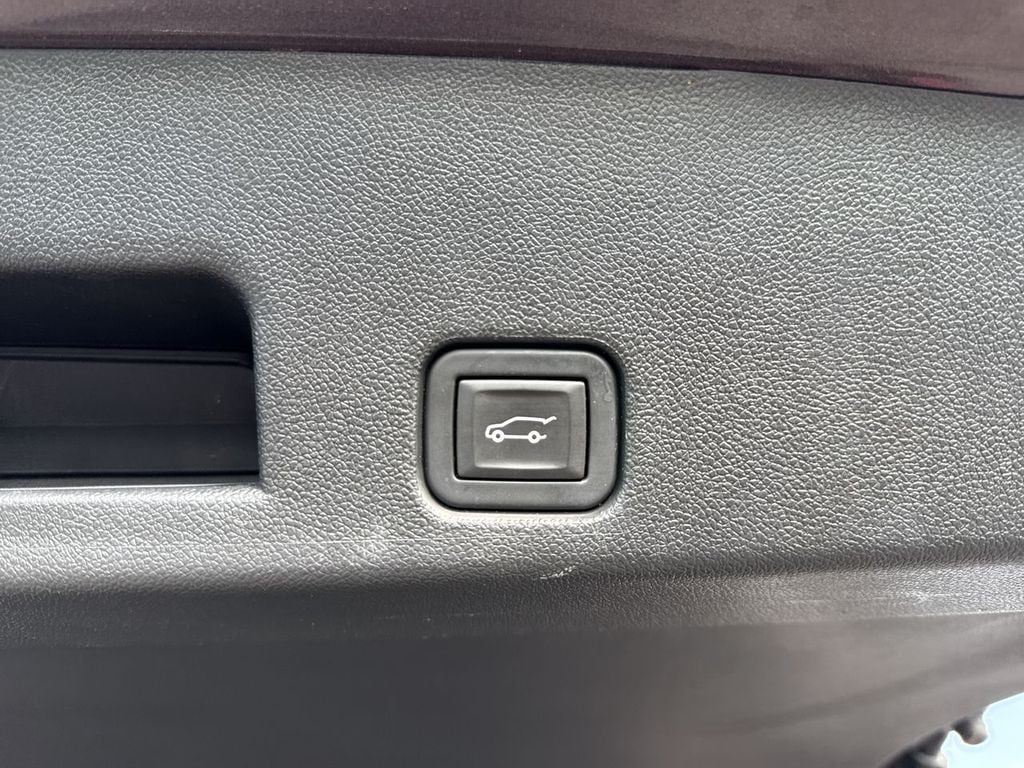 Pre-Owned 2024 GMC Acadia Elevation - photo - 17