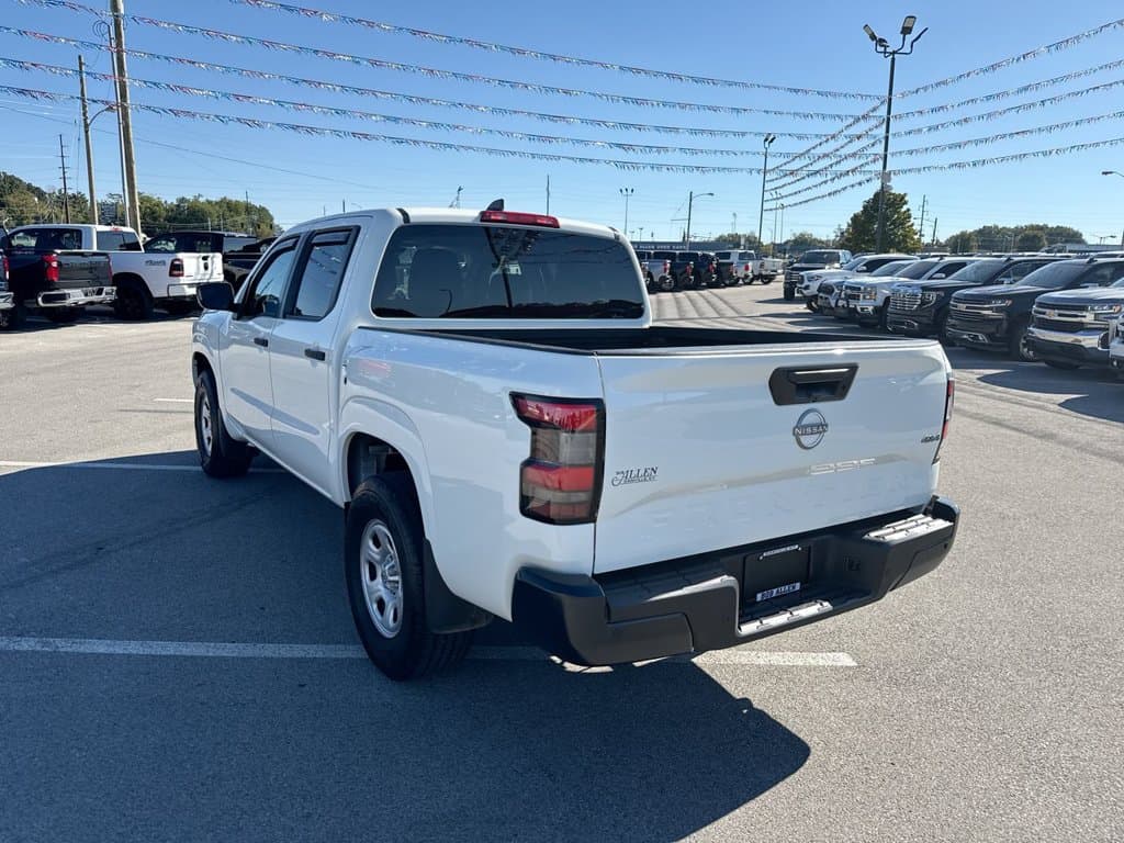 Pre-Owned 2024 Nissan Frontier S - photo - 11